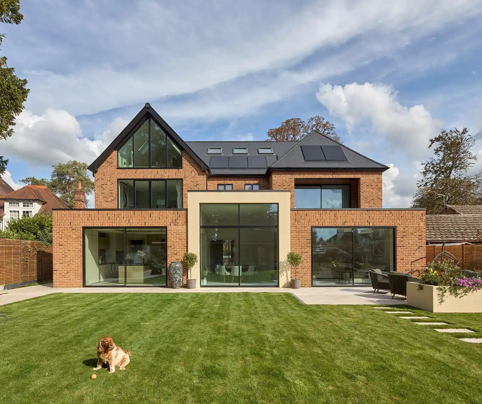 Contemporary English Architecture Facade Design 07