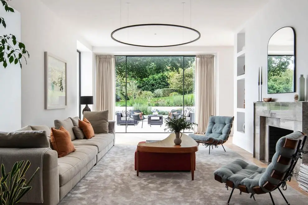 Contemporary English Architecture Interior Design 05