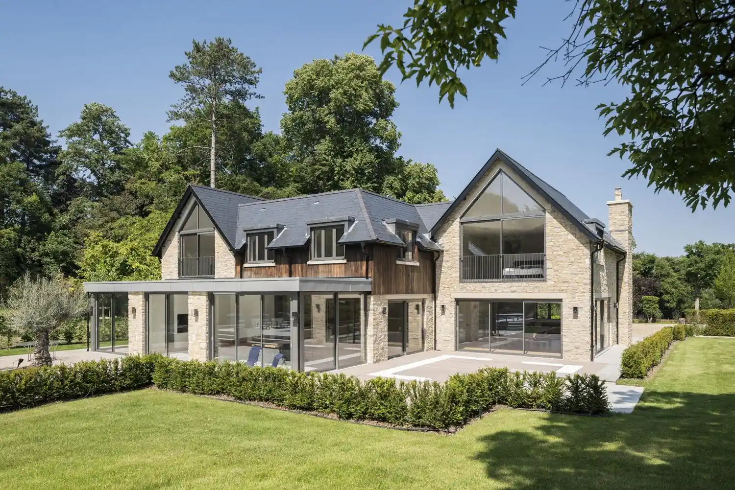 Modern English Country Facade Design 03