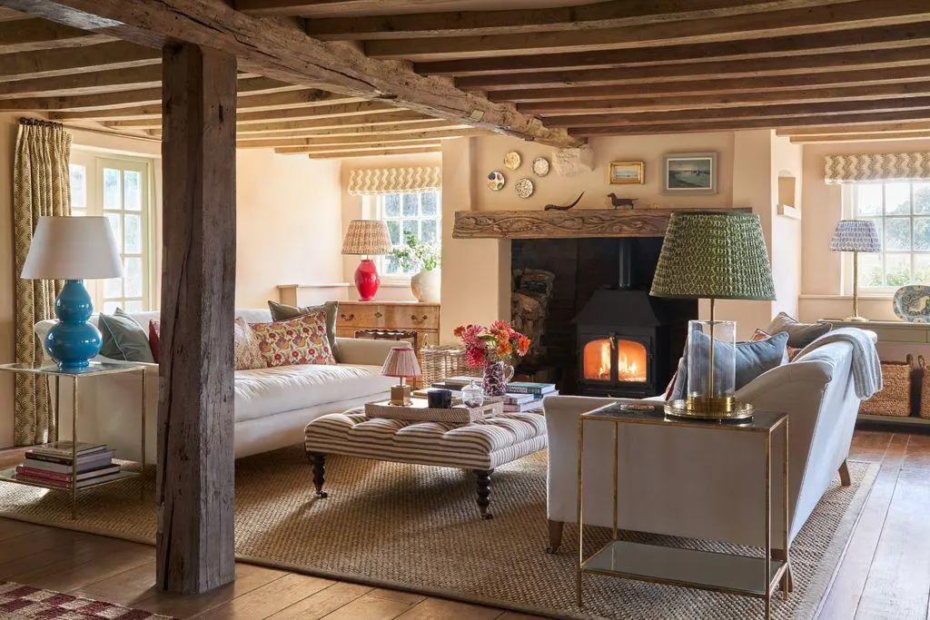 Modern English Country Interior Design 09